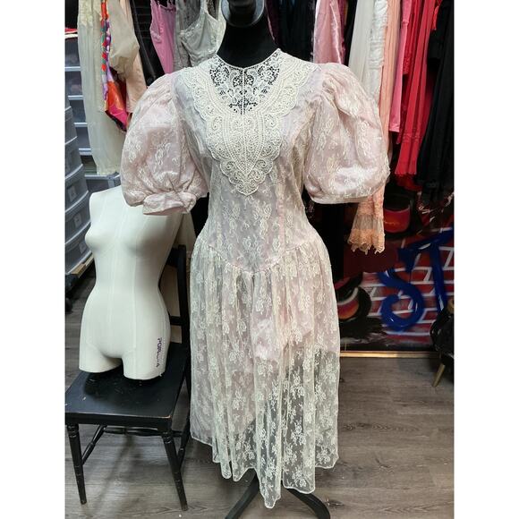 Vintage Dresses & Skirts - RETRO LACE 80'S PINK DRESS